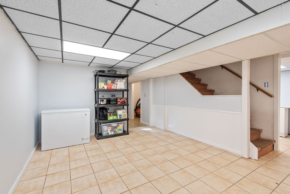 basement electrical layout